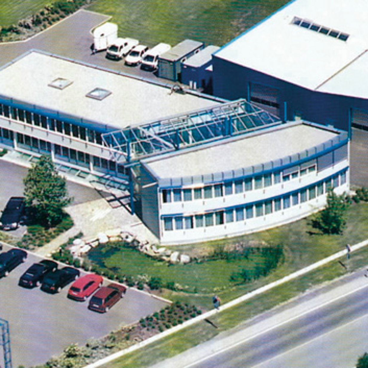 Bezug des neuen Firmengebäudes in Ludersdorf 1994