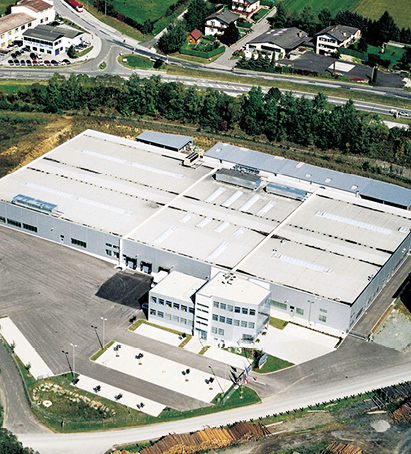 BT-Watzke: Einzug ins neue Firmengebäude 2001